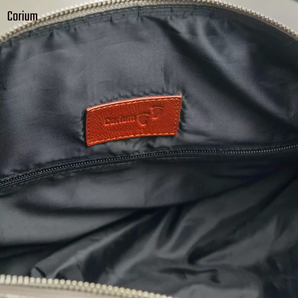 Premium Leather Travel Duffle Bag – image 8